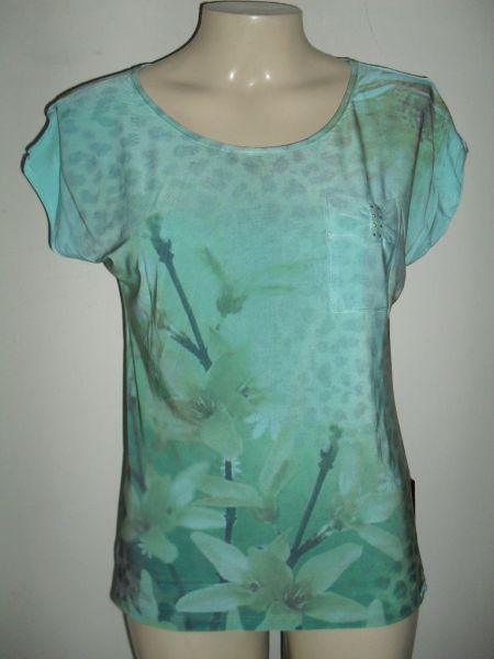 BLUSA MALHA C/ BRILHO NO BOLSO